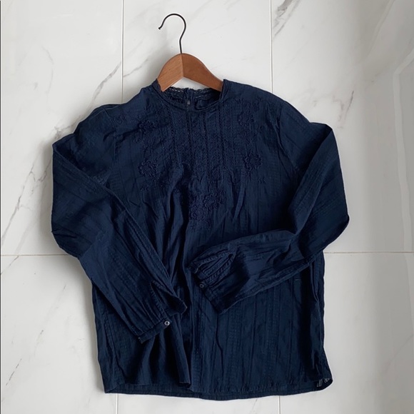 Abercrombie & Fitch Banded Colar Shirt 👚 - Picture 2 of 4